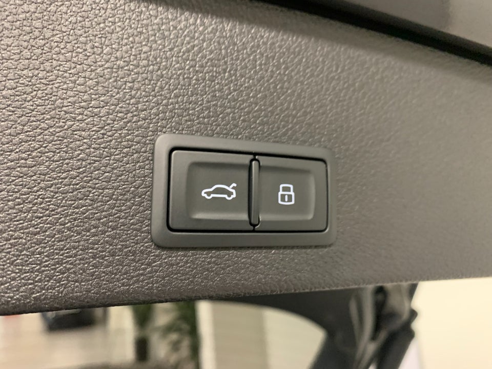 Audi Q2 35 TFSi Prestige S-tr. 5d