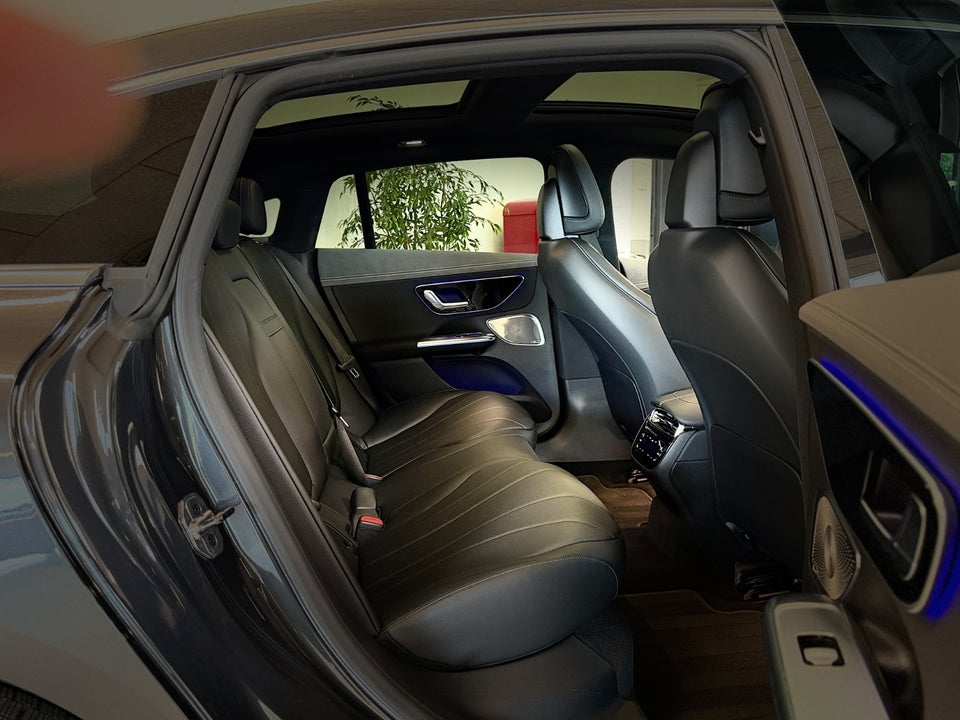Mercedes EQE350 AMG Line Premium Plus 4d