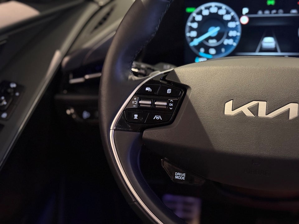 Kia Niro 64 EV Upgrade 5d