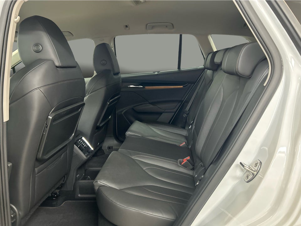 Skoda Enyaq 80 iV Suite 5d