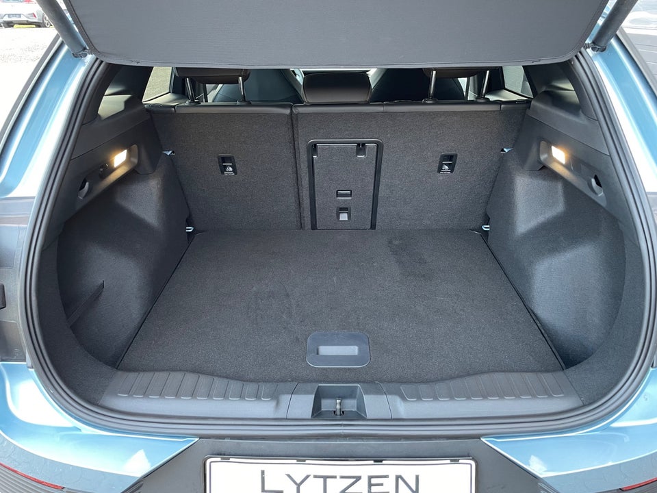 Ford Explorer 82 Select Extended Range 5d