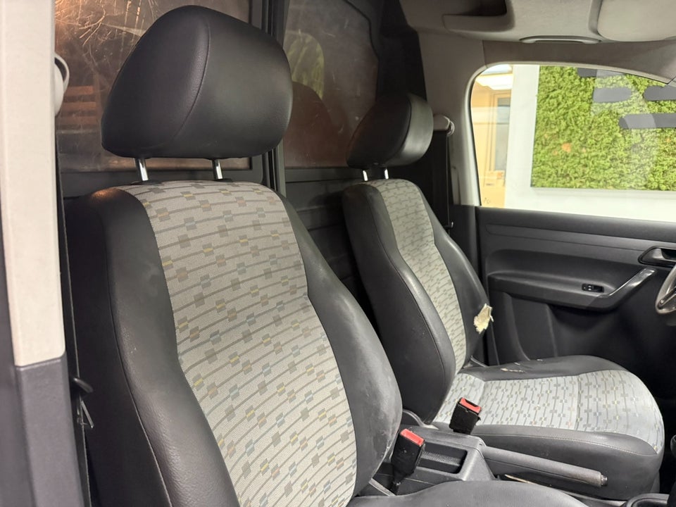 VW Caddy Maxi 1,6 TDi 102 BMT Van 4d
