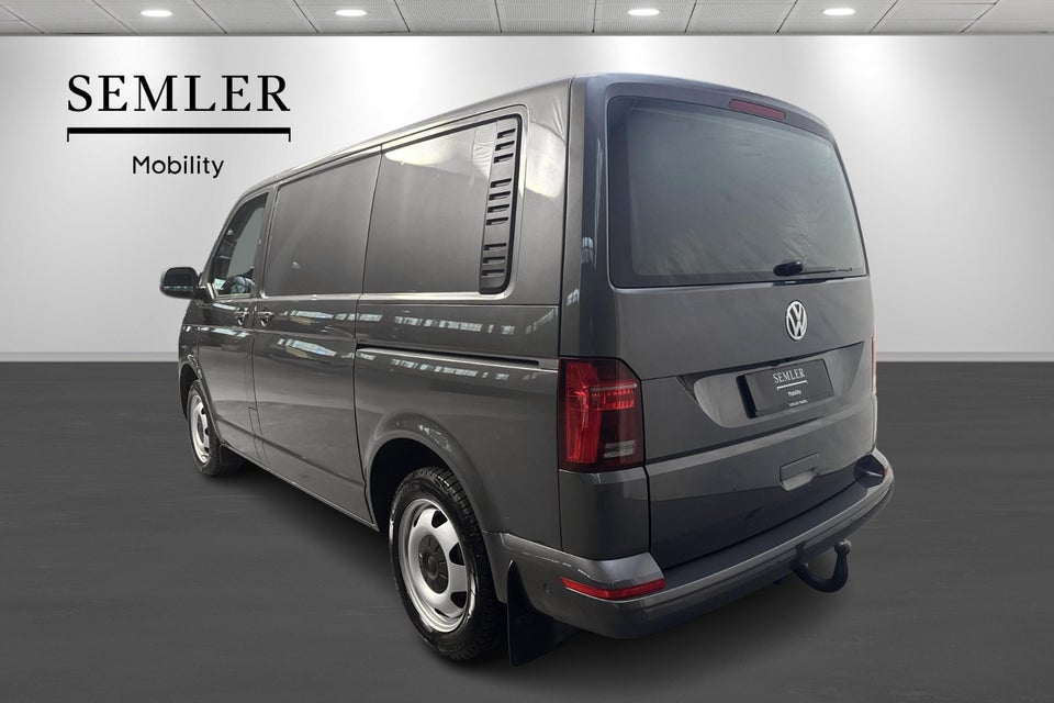VW Transporter 2,0 TDi 204 Kassevogn DSG kort