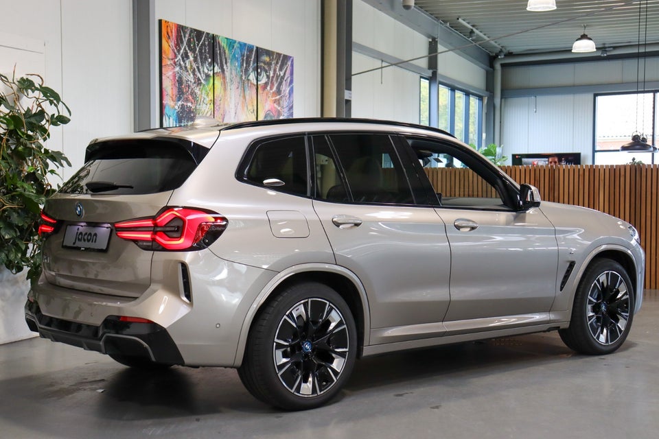 BMW iX3 Charged Plus M-Sport 5d