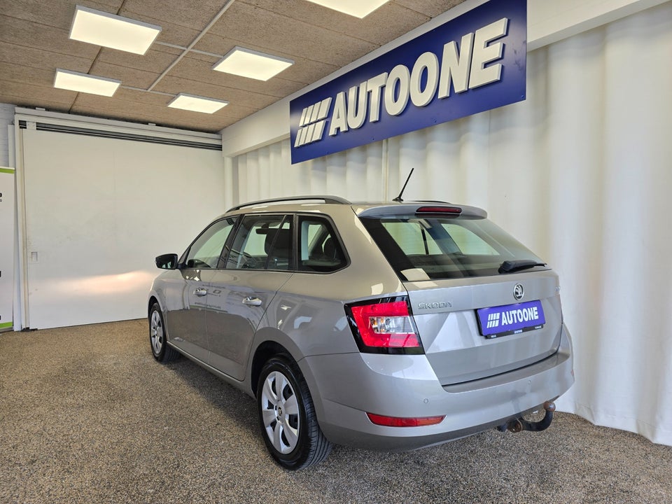 Skoda Fabia 1,0 MPi 75 Ambition Combi 5d