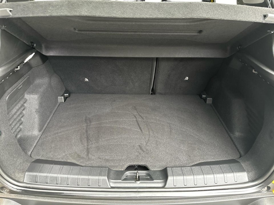 Jeep Avenger 54 1st Edition 5d