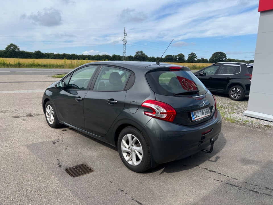 Peugeot 208 1,2 VTi Active 5d