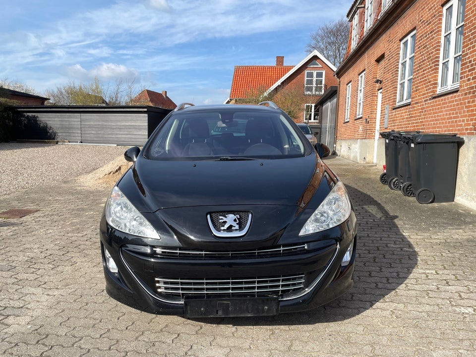Peugeot 308 1,6 HDi 112 Sportium SW 7prs 5d