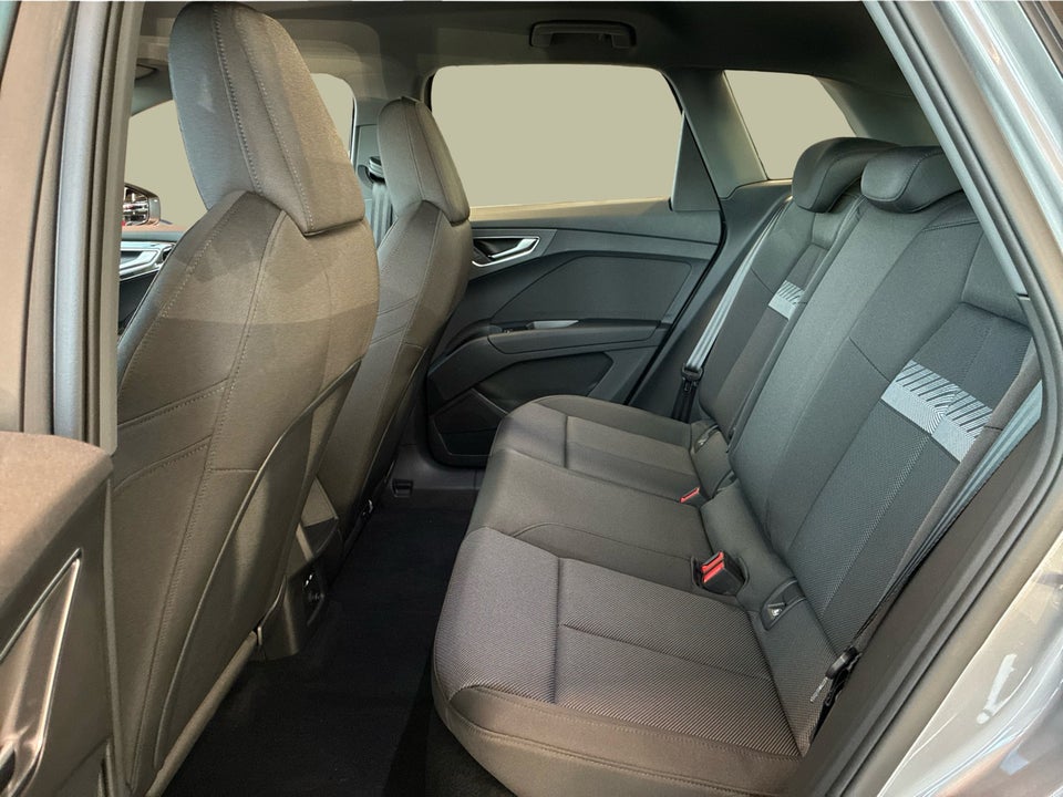 Audi Q4 e-tron 50 Attitude quattro 5d