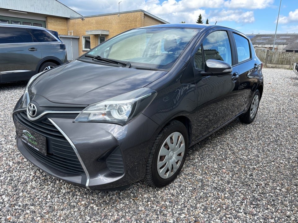 Toyota Yaris 1,0 VVT-i T2 5d