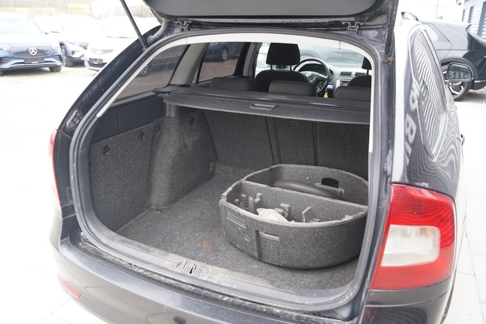 Skoda Octavia 1,6 TDi 105 GreenLine Combi 5d