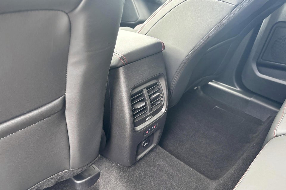 Ford Kuga 2,5 PHEV ST-Line X CVT 5d