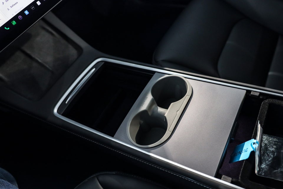 Tesla Model 3 Long Range AWD 4d