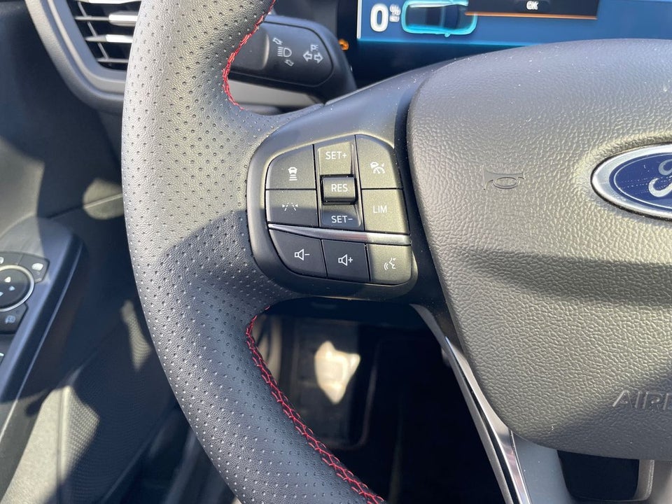 Ford Kuga 2,5 PHEV ST-Line X CVT 5d