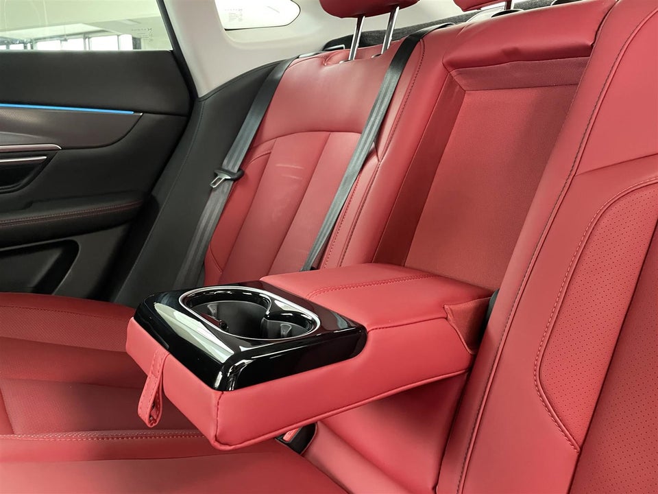 Xpeng P7 Performance 4d