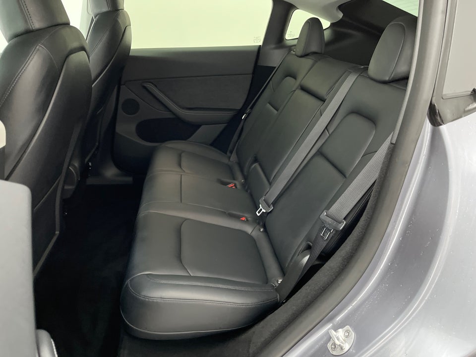 Tesla Model Y Long Range RWD 5d