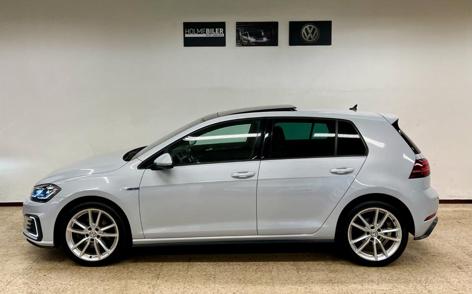 VW Golf VII 1,4 GTE DSG 5d