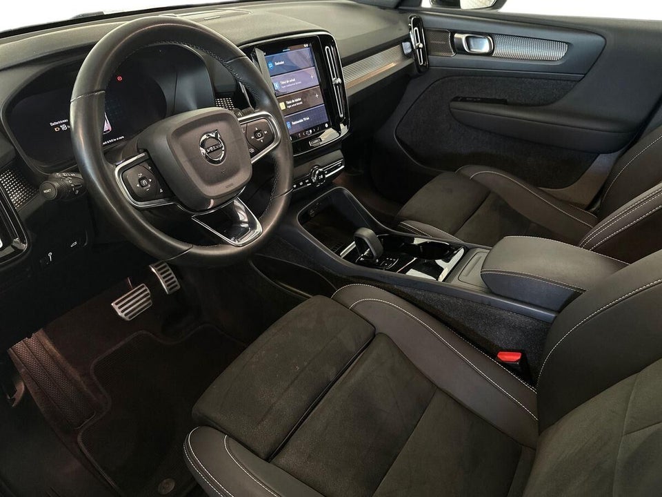 Volvo XC40 P6 ReCharge Pro 5d