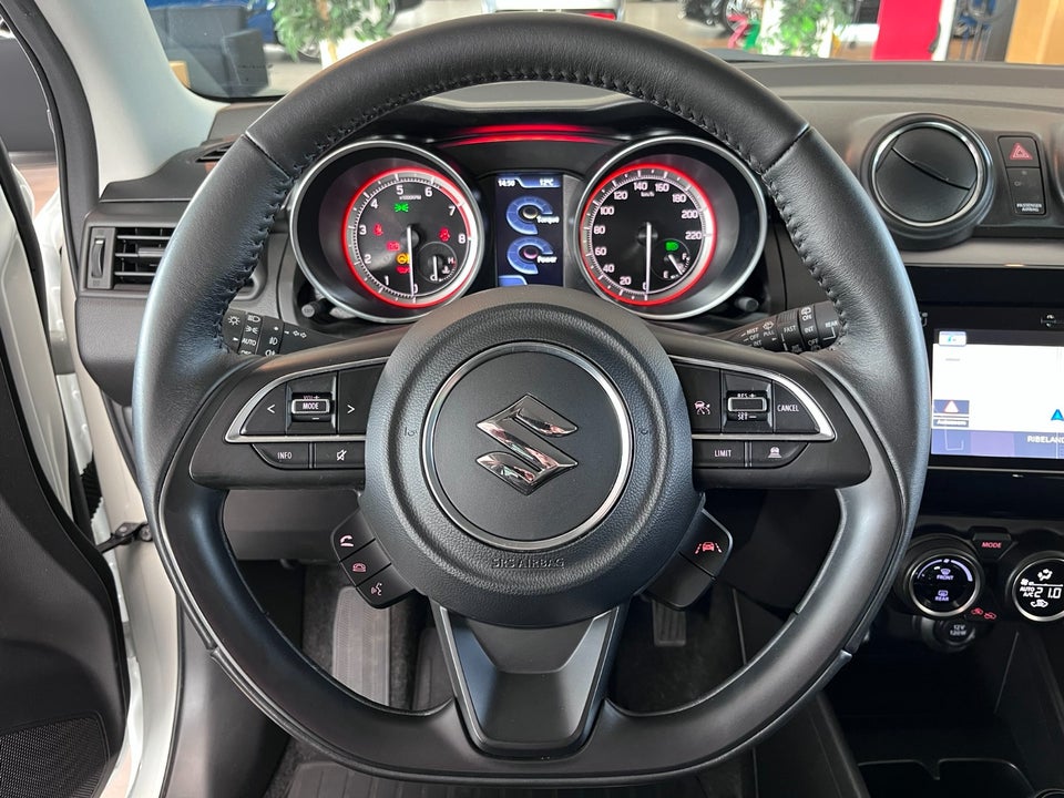 Suzuki Swift 1,2 mHybrid Exclusive 5d