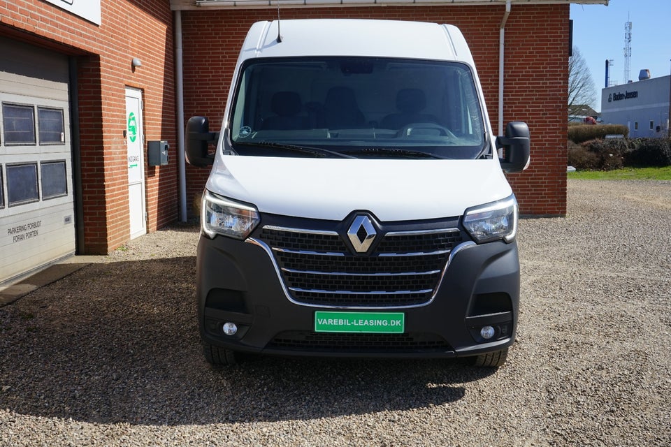 Renault Master IV T33 2,3 dCi 150 L2H2 Kassevogn