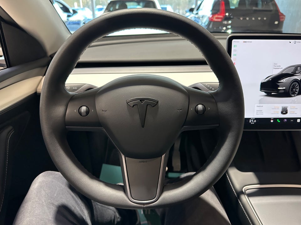 Tesla Model Y RWD 5d