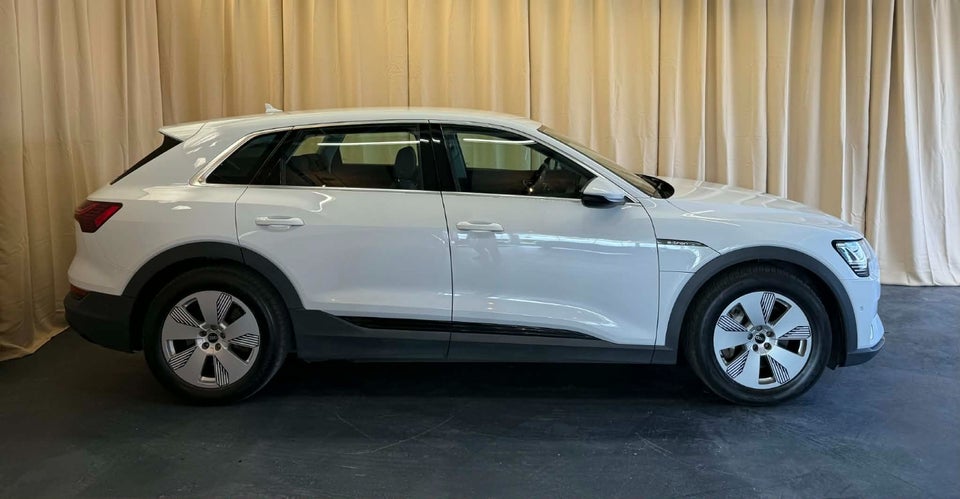 Audi e-tron 50 quattro 5d