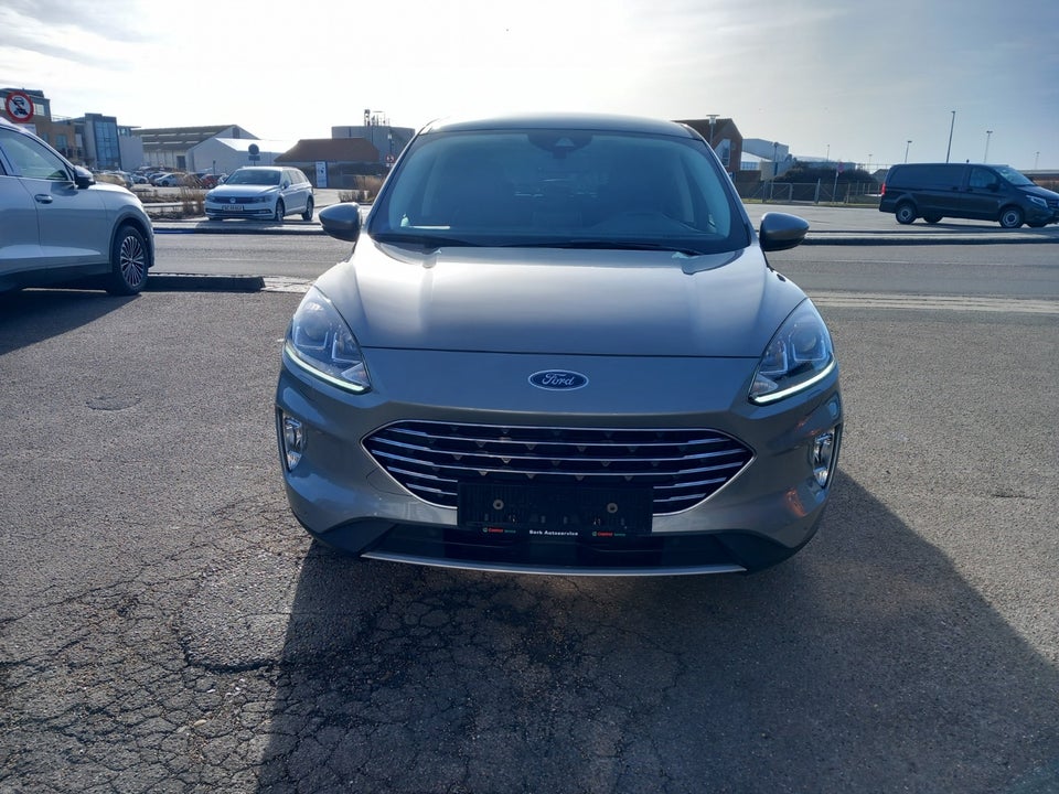 Ford Kuga 2,5 PHEV Titanium CVT 5d