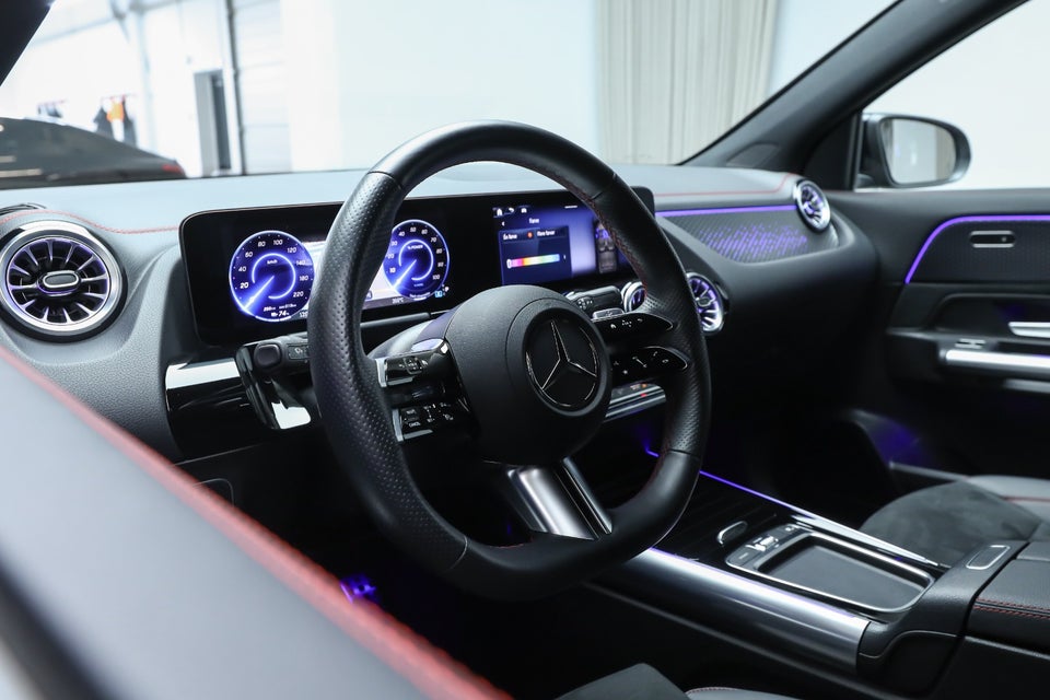 Mercedes EQA350 AMG Advance Plus 4Matic 5d