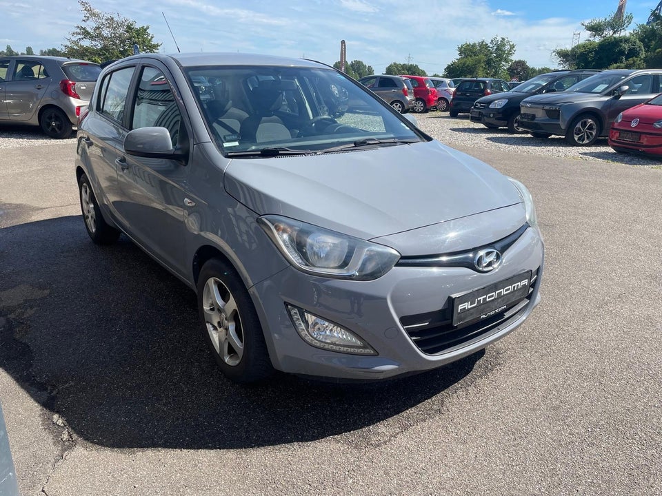 Hyundai i20 1,25 Classic XTR 5d