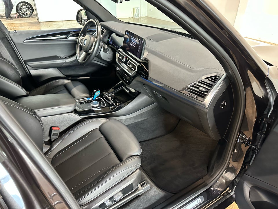 BMW iX3 Charged M-Sport 5d