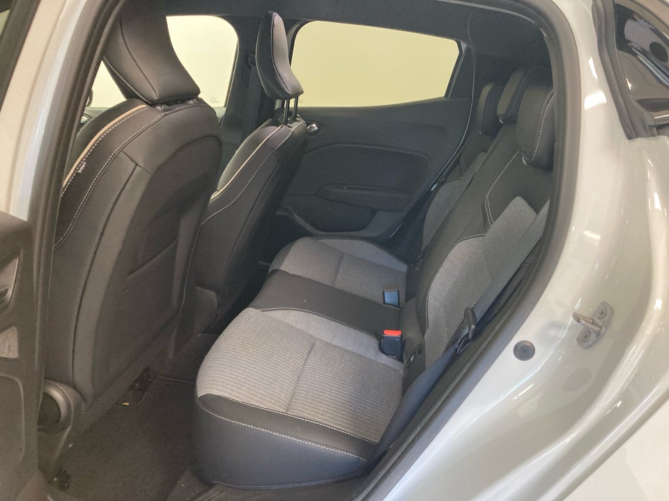 Renault Clio V 1,0 TCe 90 Techno 5d