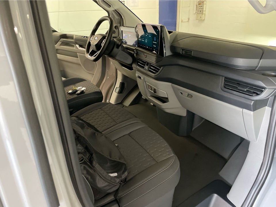 Ford E-Transit Custom 320 L1 71 Limited