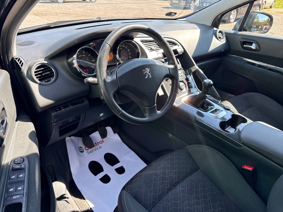 Peugeot 3008 1,6 VTi 120 Access 5d