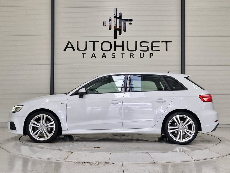 Audi A3 35 TFSi Sport Limited Sportback S-tr. 5d
