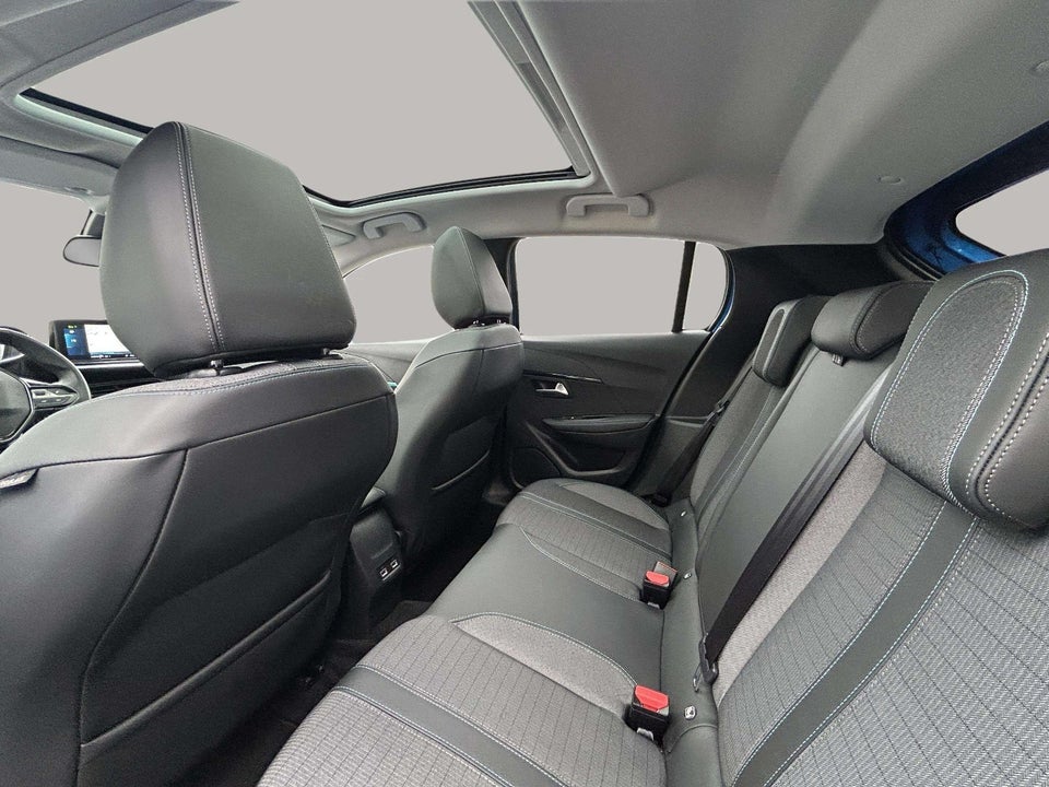 Peugeot e-208 50 Allure 5d