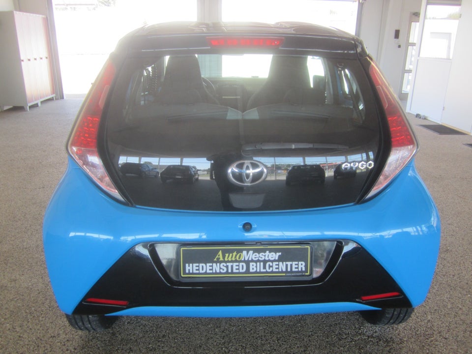 Toyota Aygo 1,0 VVT-i x-wave 5d