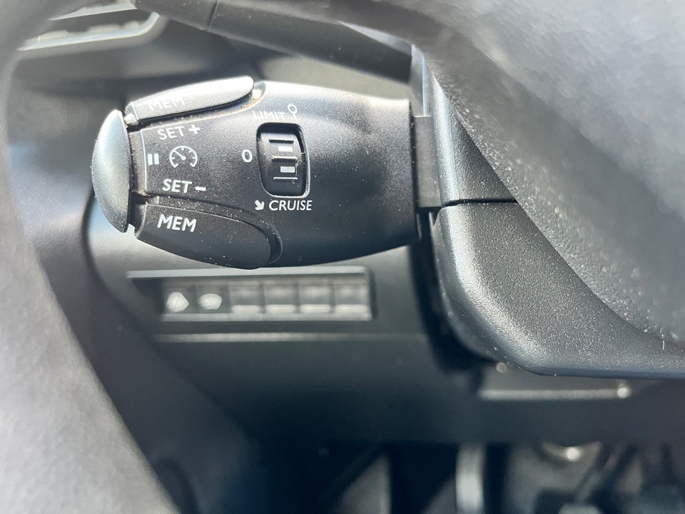 Peugeot Partner 1,5 BlueHDi 100 L2V2 Ultimate Van