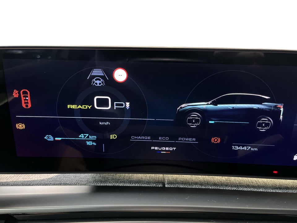Peugeot e-3008 77 GT Pack 5d