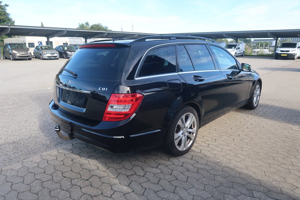 Mercedes C200 2,2 CDi Avantgarde stc. BE 5d
