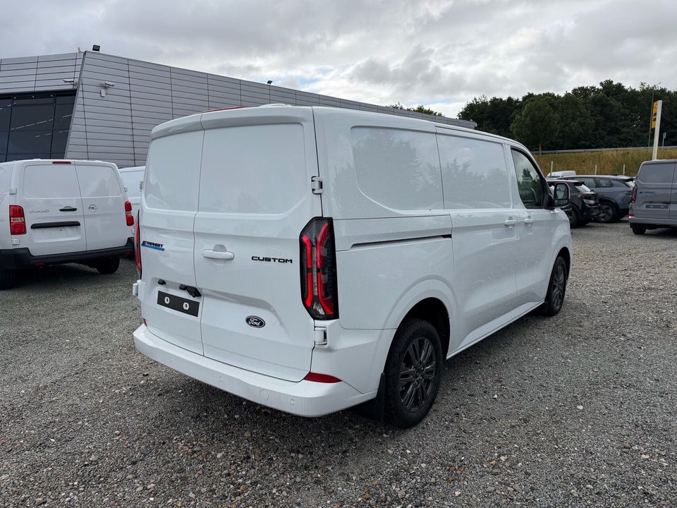 Ford E-Transit Custom 320 L1 64 Limited