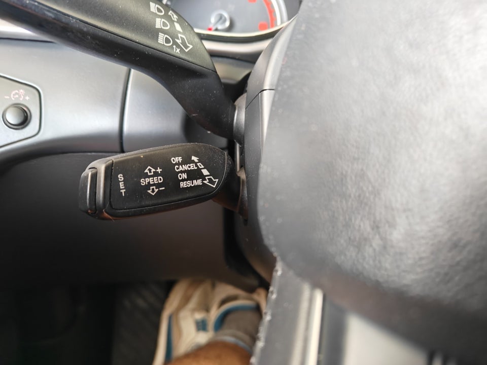 Audi A4 2,0 TDi 136 S-line Avant 5d