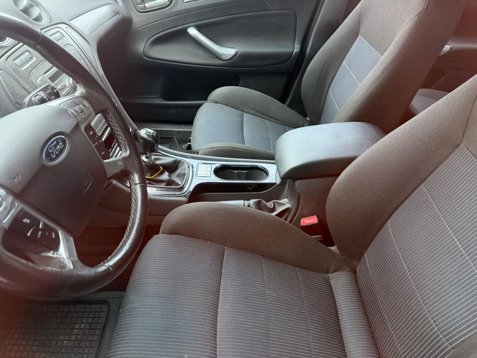 Ford Mondeo 2,0 TDCi 140 Trend 5d
