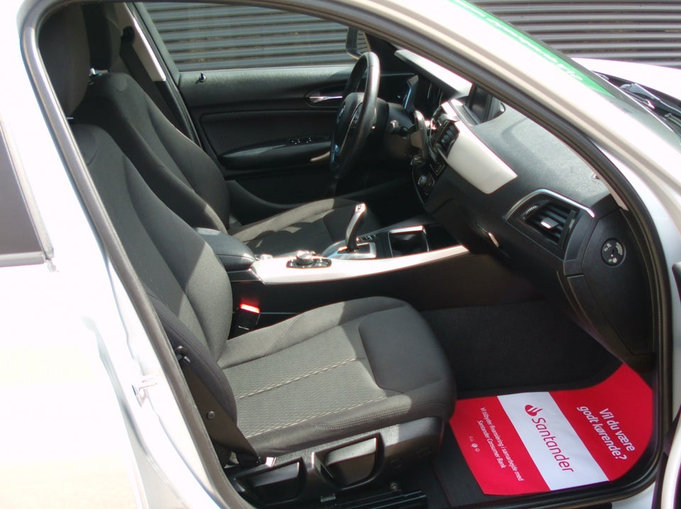 BMW 118i 1,5 Advantage aut. 5d