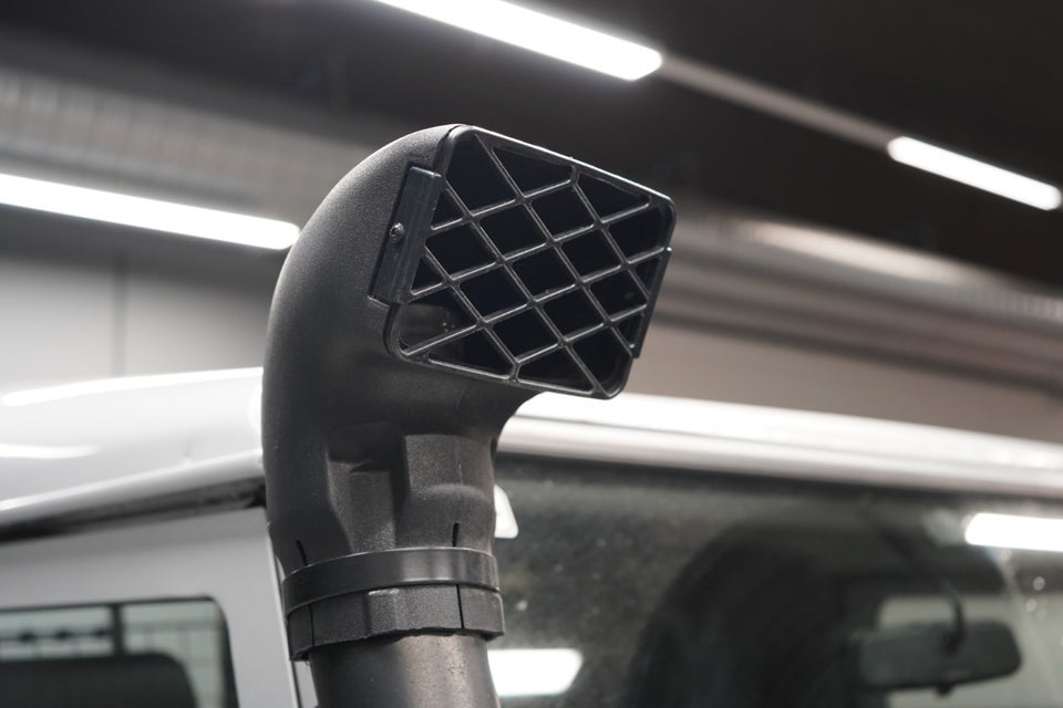 Land Rover Defender 90 2,5 TD5 Hard Top 3d