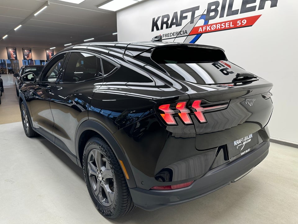 Ford Mustang Mach-E 75 Premium Standard Range 5d