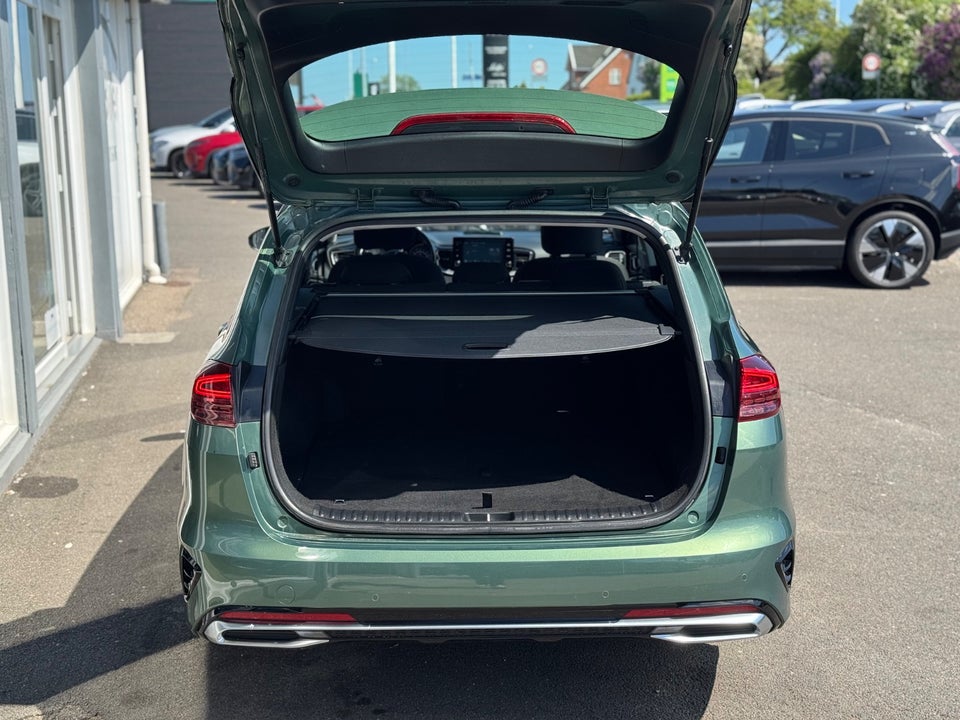 Kia Ceed 1,6 PHEV Prestige SW DCT 5d