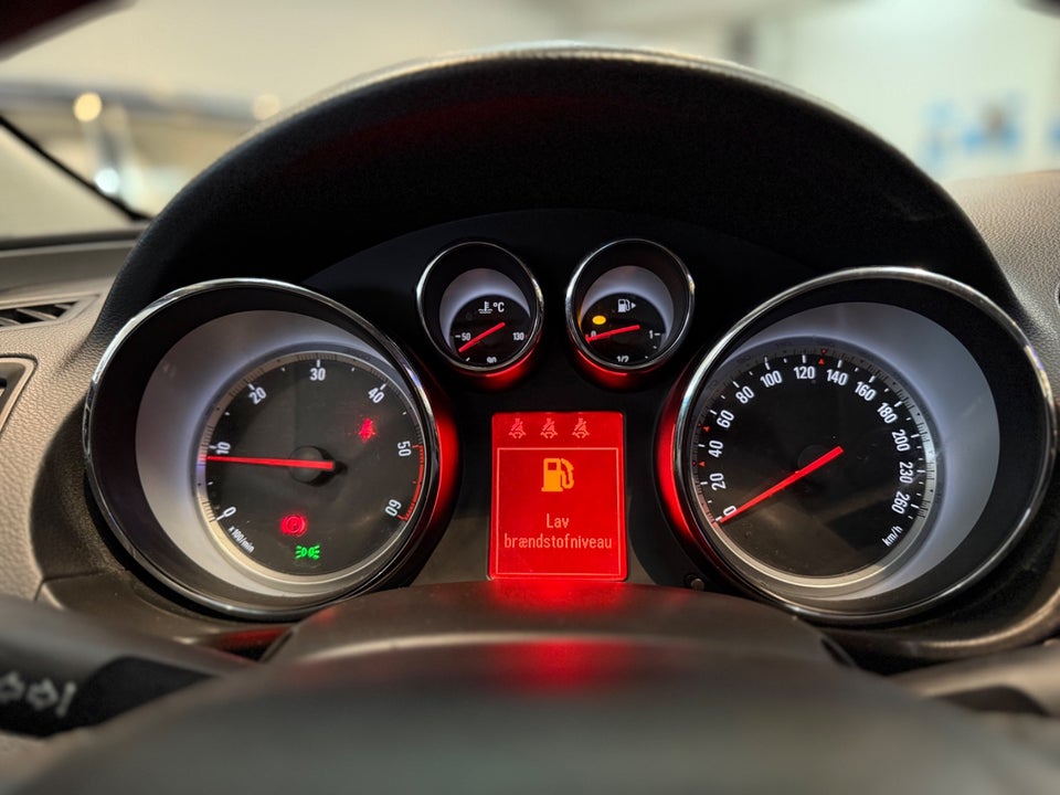 Opel Insignia 2,0 CDTi 130 Cosmo eco 4d