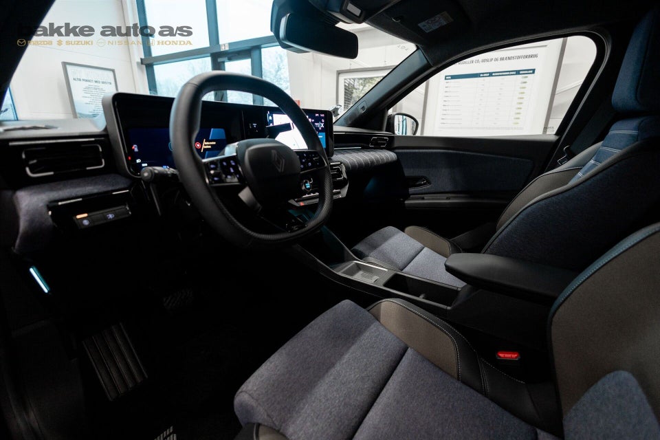 Renault 5 E-Tech 52 Techno 5d