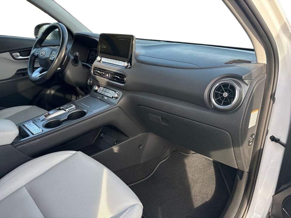 Hyundai Kona 64 EV Ultimate 5d