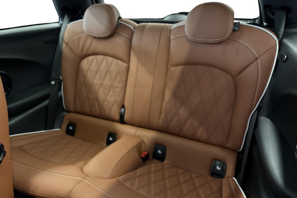 MINI Cooper SE Maximise 3d